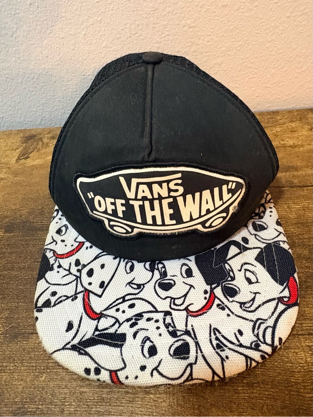 Vans Disney X 101 Dalmatians Trucker Hat Off The Rails Black & White Adult